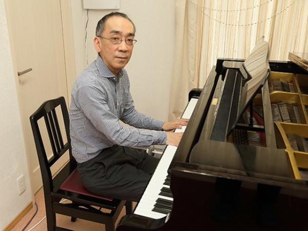 もうひとりのガッキー、新垣隆さんは今「恋愛はさっぱりですが、バンド仲間に恵まれて幸せに暮らしています」(週プレNEWS)