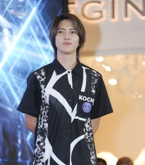 山下智久、「メガネ男子」姿の破壊力がスゴすぎる…! 「美の一言!! 」「カッコよすぎ」の大反響(現代ビジネス)