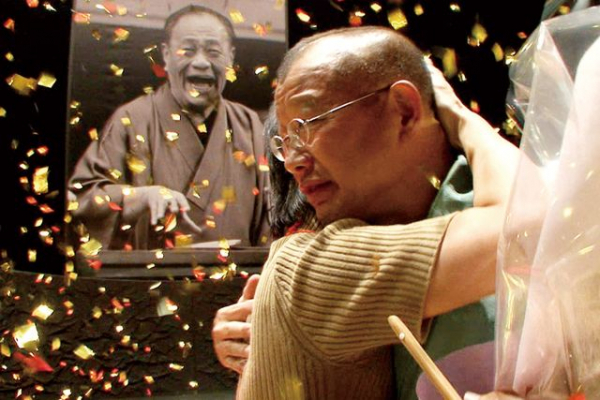 出すあてなく17年…笑福亭鶴瓶を追い続けたドキュメンタリー公開の理由(シネマトゥデイ)