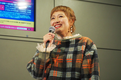 丸山桂里奈「海外ロケのスタッフさんと、結婚に向けて良い出会いがあれば」（Lmaga.jp）