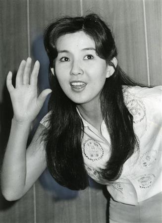 タイトルは三代目三遊亭金馬のおはこだった「居酒屋」から「の・ようなもの」(1981年)(夕刊フジ)