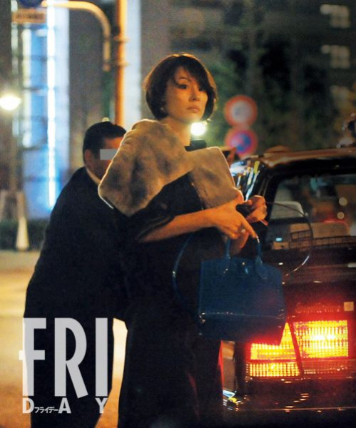 米倉、カトパン、松潤…一流芸能人が「愛する高級ブランド」グッズ(FRIDAY)