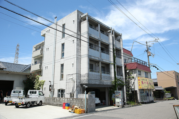 市内の一等地にあるドン・ファンの会社「アプリコ」【紀州のドン・ファンと元妻 最期の5カ月の真実】(日刊ゲンダイDIGITAL)