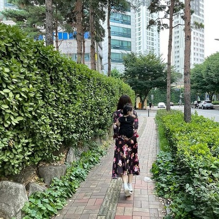 タレントのオ・サンジン＆キム・ソヨン夫婦、娘の“嵐のような成長”に感激…「いきなりふっくらした」(WoW!Korea)