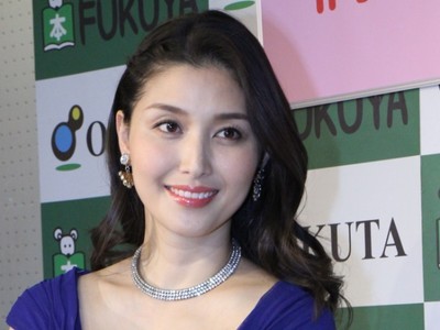 橋本マナミがスタイル維持に費やす金額　顔面に無数の鍼を打つ衝撃の姿も（クランクイン！）