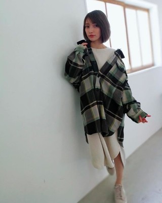 後藤真希、萌え袖＆肩落としコーデに反響「美人すぎて眩しい」（E-TALENTBANK）