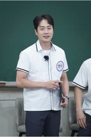 「SHINHWA」のアンディ、結婚に関する過去の記事“爆笑”タイトルの裏話を公開へ…「知ってるお兄さん」に出演(WoW!Korea)