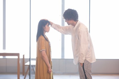 「今夜、勝手に抱きしめてもいいですか？」第10話に、ED務める尾崎由香がカメオ出演！（Movie Walker）