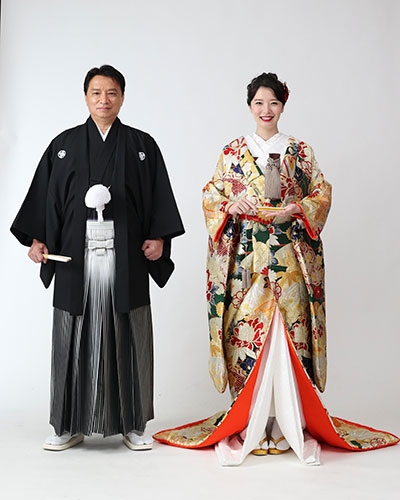 友寄蓮、小金井市長・西岡真一郎氏と結婚&妊娠発表「支え合い歩んで参ります」 純烈・酒井一圭も祝福(オリコン)