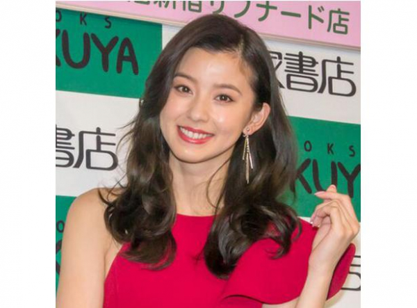 朝比奈彩、三代目JSB山下健二郎との結婚報告にファンから祝福の声！美しいドレス姿での夫婦2SHOTも公開(WEBザテレビジョン)