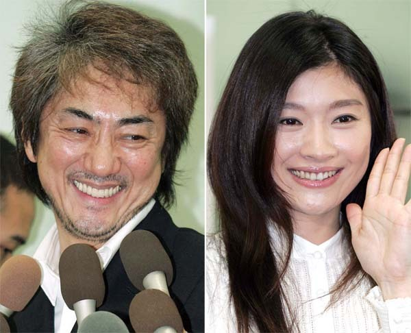 鈴木保奈美&石橋貴明に続き、篠原涼子&市村正親も離婚…「結婚20年」は破局の分岐点(日刊ゲンダイDIGITAL)