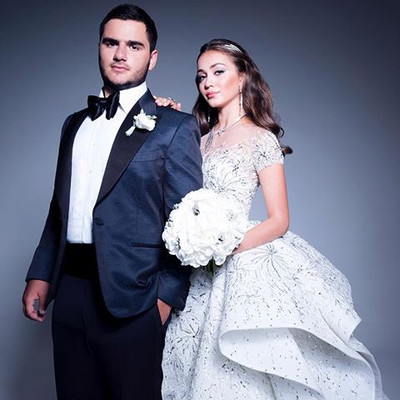 大富豪とSNSスターのゴージャス婚（ELLE ONLINE）