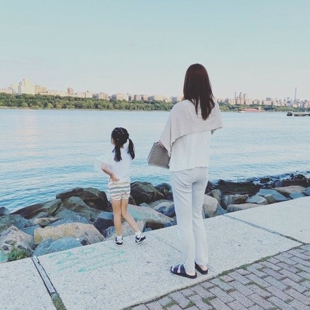 女優ソン・テヨン、米国でアワビ料理を作る日常を公開(WoW!Korea)