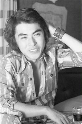 “ど根性物語”で昼ドラ史上最高視聴率「あかんたれ」　生誕９０年・花登筺どてらい世界（夕刊フジ）