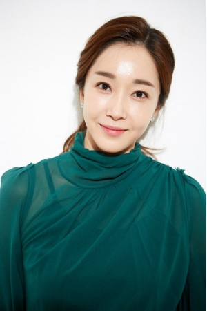 女優オ・ユナ、KBSドラマ「国家代表ワイフ」への出演確定(WoW!Korea)