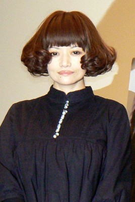 広田レオナ　元俳優の男性との挙式を報告「千代に八千代に…と誓いました」（スポニチアネックス）