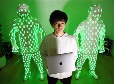 ＥＸＩＬＥ・ＨＩＲＯからオファー　“電飾の魔術師”藤本実さん「技術者としてでなくダンサー目線で考えている」（夕刊フジ）