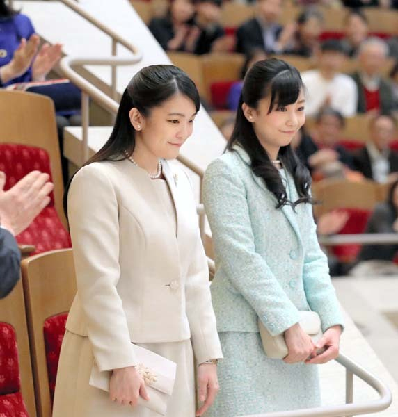 眞子さまと紀子さまのギクシャクした関係の原因は何か【皇室のトリビア】(日刊ゲンダイDIGITAL)