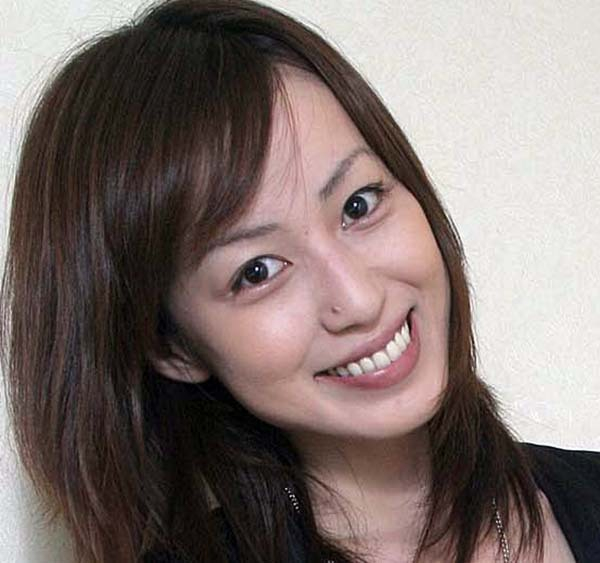 “レジェンド”及川奈央は5年で離婚…AV女優の幸せは長く続かないのか?(日刊ゲンダイDIGITAL)