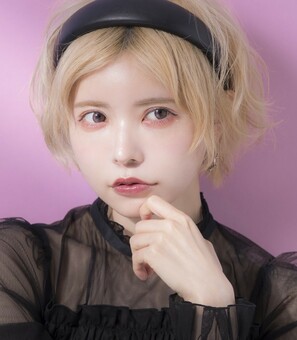 「ギャルだけど下北系も好き」益若つばさが語る“何者でもなかった頃”(現代ビジネス)