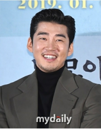 【全文】俳優ユン・ゲサン（god）、本日（13日）婚姻届を提出「妻への過度な関心は控えて」(WoW!Korea)