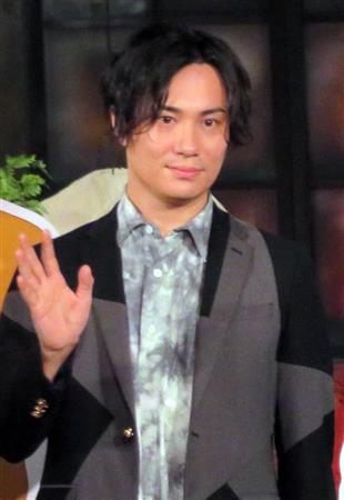 鬼滅歌手ＬｉＳＡの夫・鈴木達央声優ファン心理くすぐり“ゲス不倫”(夕刊フジ)