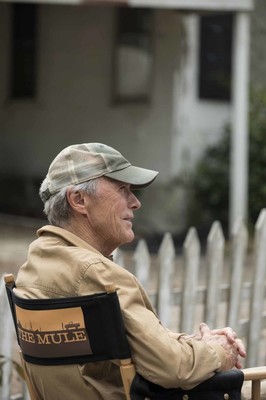 クリント・イーストウッドが主演・監督作を語る、90歳の老人が運び屋という意外性（映画ナタリー）