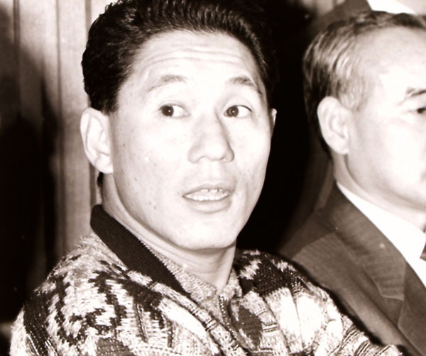 マスコミvs事務所「弾けた」とスマホに連絡が…息詰まる攻防の始まり【芸能人必読！「張り込み」取材最前線】(日刊ゲンダイDIGITAL)