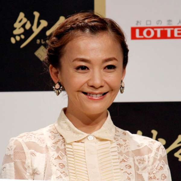 華原朋美が結婚発表に至るまで…逮捕者まで出した“すったもんだ”の舞台裏(日刊ゲンダイDIGITAL)