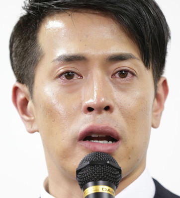 元「純烈」友井に救いの手か 老舗ホストクラブが熱烈オファー（日刊ゲンダイDIGITAL）