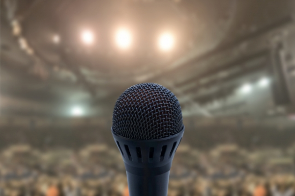 古舘伊知郎『MC論』からの偏愛的「司会者論」（2）なぜ明石家さんま、笑福亭鶴瓶、所ジョージはすごいのか(メディアゴン)