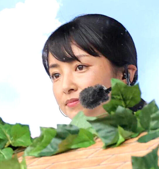 片岡安祐美さん、女子高校野球の甲子園決勝へ感謝つづる…対戦カード看板に「粋な計らいに感謝と感動」(スポーツ報知)