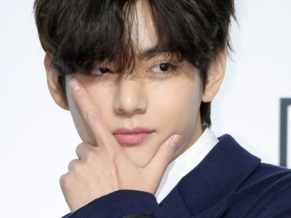 芸能界の愛され人脈王、BTS Vは名言もすごい！(25ans（ヴァンサンカン）)