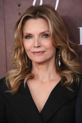 60歳でも変わらない！インスタ始動のミシェル・ファイファー、夫婦の幸せツーショットを披露（Movie Walker）