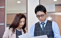小泉孝太郎の“ハグ”に視聴者大興奮！「グッドワイフ」第3話（cinemacafe.net）