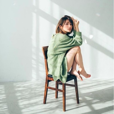 後藤真希、ニットから美脚を惜しみなく披露した写真公開で反響「美脚すぎ」「クラクラです」（E-TALENTBANK）