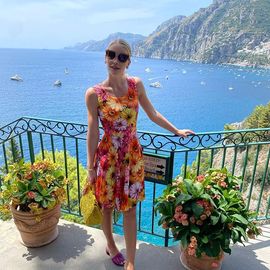 ダイアナ妃の姪、イタリアでの「豪華なハネムーン」の様子をSNSに投稿(Harper’s BAZAAR（ハーパーズ バザー）)