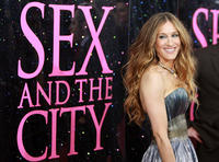 サラ・ジェシカ・パーカー、ビールのCMで再び「SATC」キャリーに！（cinemacafe.net）