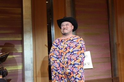 「しょんないTV」広瀬アナの結婚式でザコシら争う、お祝いメッセージ-1GP（お笑いナタリー）