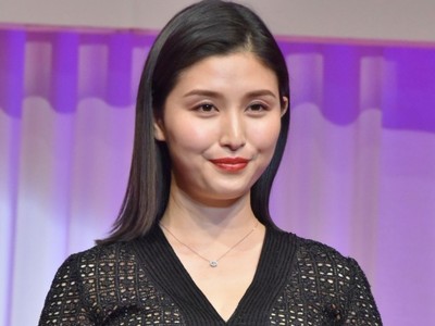橋本マナミ、素肌が透けたドレス姿が色っぽい　ファン「鼻血出ちゃう」（クランクイン！）