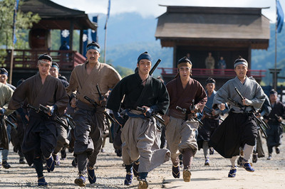 『サムライマラソン』日本初マラソン「安政遠足」スタート映像を公開（dmenu映画）