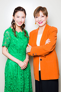 鳳蘭と実咲凜音が母娘役で共演「私が守ってあげる」（チケットぴあ）