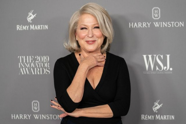 ベット・ミドラー、テキサス州で発効した妊娠中絶法を批判「女性たちへ、セックスを拒否しよう」(ELLE DIGITAL)