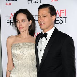 アンジェリーナ・ジョリー、有罪判決を受けたワインスタインを巡って元夫ブラピと「喧嘩した過去」を打ち明ける(Harper’s BAZAAR(ハーパーズ バザー))