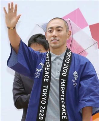 海老蔵、交際報道否定の深層　麻耶と再婚話浮上、２年後に迫った「襲名興行」にざわつく周囲（夕刊フジ）