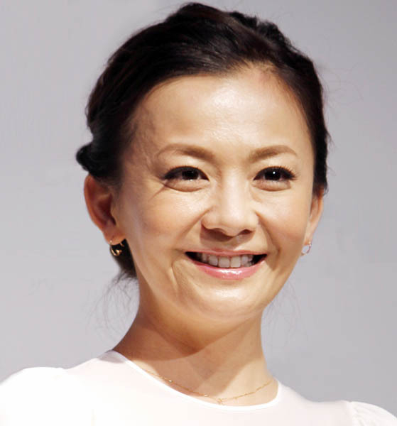 華原朋美が目指すは芸人か歌手か…YouTubeの“体当たり動画”がシュールすぎる！(日刊ゲンダイDIGITAL)