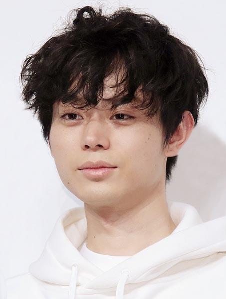 菅田将暉の母親に「マルチ化粧品の広告塔」報道…芸能活動への影響は?(日刊ゲンダイDIGITAL)