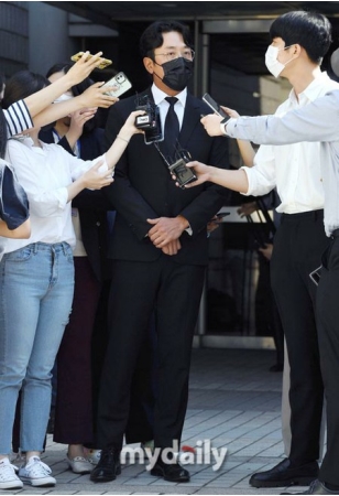 “プロポフォール投薬容疑”で罰金刑の俳優ハ・ジョンウ、「謙虚に受け入れる」(WoW!Korea)