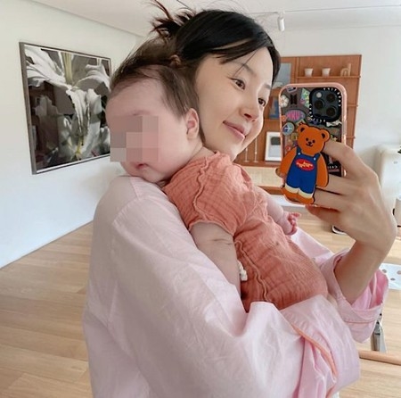 女優ハン・ジヘ、すくすく大きくなる娘...オ・ユナ「口がジヘ似だね」(WoW!Korea)