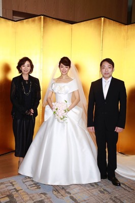 藤澤恵麻が挙式！オートクチュールドレスに身を包み清楚な微笑み（映画.com）